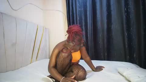 Snapshot of african_goddess0 chatting on 06/20/26, 06:16 Zahara online show from 06/20/26, 06:16