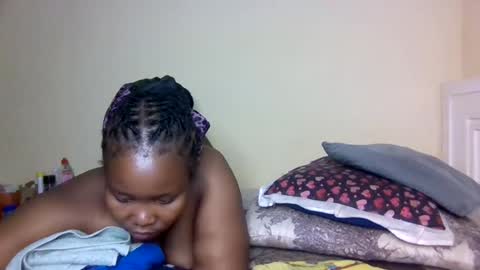 Snapshot of africana_08 chatting on 06/14/26, 05:26 africana_08 online show from 06/14/26, 05:26
