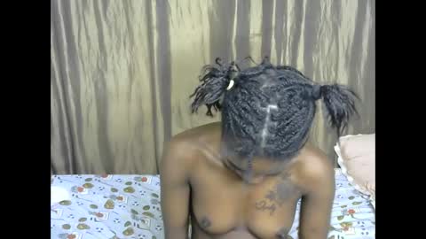 Snapshot of africana_slimqueen chatting on 05/26/26, 11:34 africana_slimqueen online show from 05/26/26, 11:34