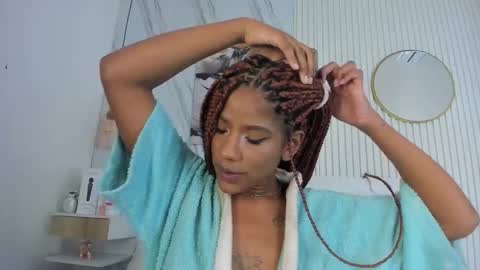 Afro Luna online show from 12/20/25, 11:39