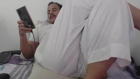 afroboy334698 online show from 11/25/25, 03:39