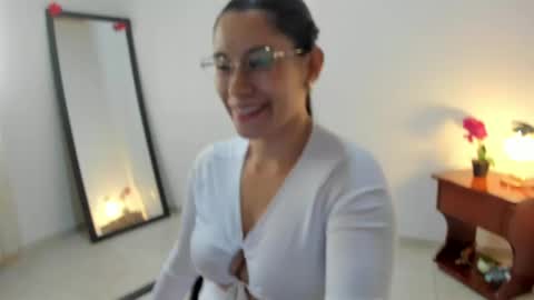Lorena online show from 05/26/26, 03:41