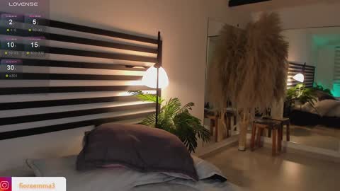 Emma online show from 12/24/24, 10:17