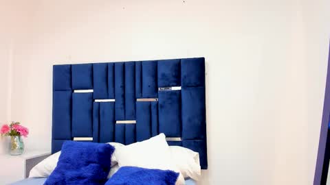 A F R O D I T A  E V A N S online show from 02/24/26, 03:43