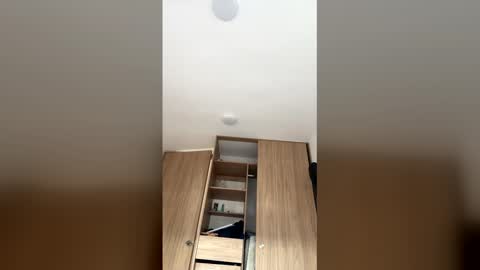 Snapshot of afroditawild chatting on 04/16/26, 03:35 afroditawild online show from 04/16/26, 03:35