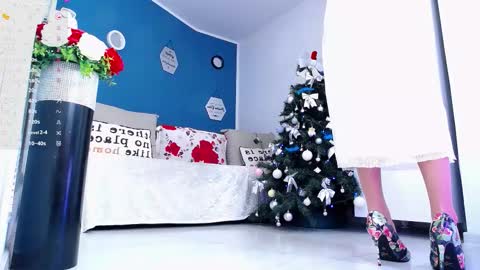 Amalia online show from 12/21/25, 04:47