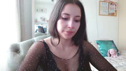 afrodithaa_ online show from 04/15/26, 04:14