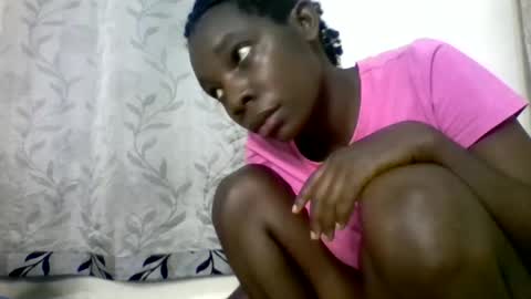 Snapshot of afronubians_ chatting on 02/14/25, 10:07 pink and josphen online show from 02/14/25, 10:07