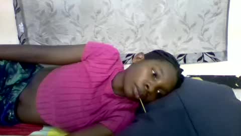 Snapshot of afronubians_ chatting on 02/16/25, 11:27 pink and josphen online show from 02/16/25, 11:27