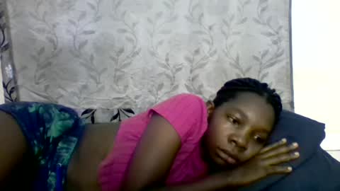 Snapshot of afronubians_ chatting on 02/17/25, 05:14 pink and josphen online show from 02/17/25, 05:14