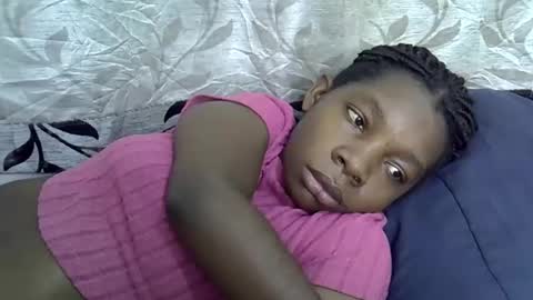 Snapshot of afronubians_ chatting on 02/17/25, 08:19 pink and josphen online show from 02/17/25, 08:19