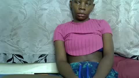 Snapshot of afronubians_ chatting on 03/05/25, 05:18 pink and josphen online show from 03/05/25, 05:18