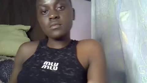 Snapshot of afronubians_ chatting on 04/11/26, 08:02 pink and josphen online show from 04/11/26, 08:02