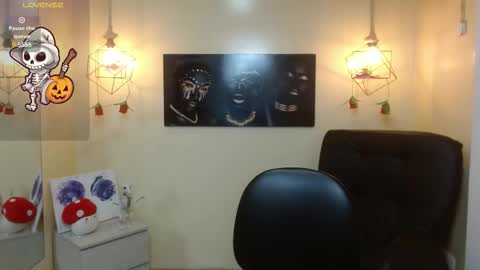 Kimberly online show from 11/01/25, 02:41