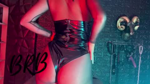 Snapshot of agata_darkness chatting on 01/04/25, 06:30 Miss Agata online show from 01/04/25, 06:30