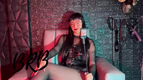 Snapshot of agata_darkness chatting on 02/08/25, 07:59 Miss Agata online show from 02/08/25, 07:59