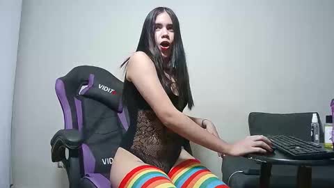 Snapshot of agata_hot26 chatting on 04/07/26, 01:44 agata_hot26 online show from 04/07/26, 01:44