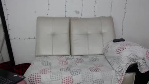 Snapshot of agatasexyxx chatting on 01/07/25, 05:43 independent model online show from 01/07/25, 05:43