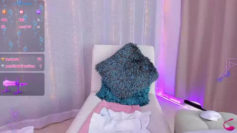 Snapshot of agatha__milf chatting on 12/15/24, 09:53 Elon M 3 online show from 12/15/24, 09:53