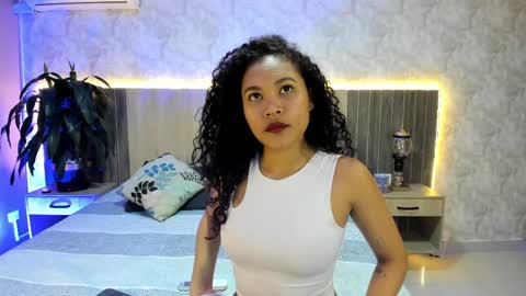 Snapshot of agatha_brand chatting on 04/02/26, 11:30 agatha_brand online show from 04/02/26, 11:30