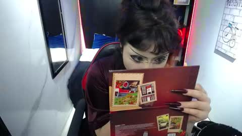 Snapshot of agatha_darkdoll chatting on 03/16/26, 01:15 AGATHA online show from 03/16/26, 01:15