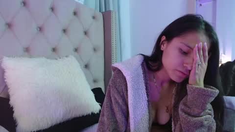 Erika for you online monday to saturday 7am a 2pm Gmt-5 Colombia Time online show from 01/23/25, 03:32