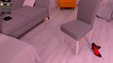 Snapshot of agatha_one chatting on 02/22/25, 10:42 Agatha online show from 02/22/25, 10:42