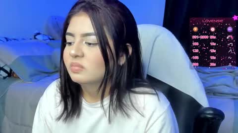 Snapshot of agatha_riccie chatting on 03/03/25, 07:43 Cat online show from 03/03/25, 07:43