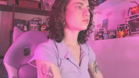 Camila     2 online show from 12/23/24, 05:17