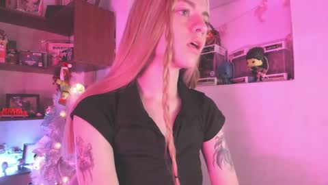 Camila     2 online show from 12/26/24, 06:09