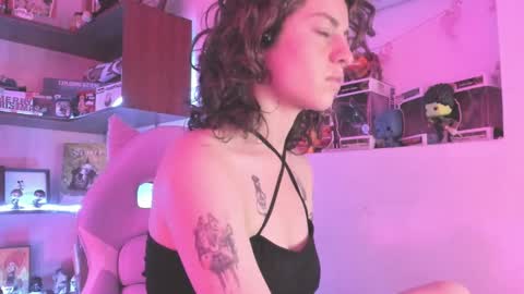 Camila     2 online show from 01/06/25, 06:14