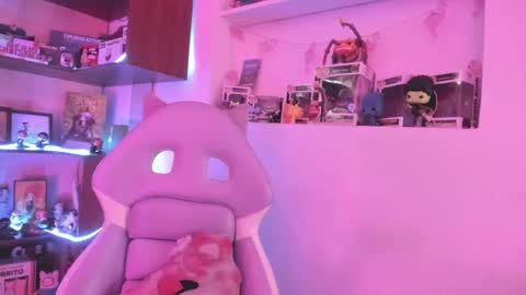 Camila     2 online show from 01/22/25, 07:34