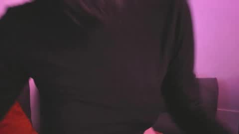 Camila     2 online show from 02/01/25, 02:16