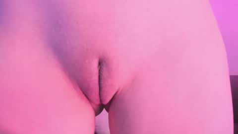 Camila     2 online show from 02/04/25, 12:29