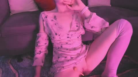 Camila     2 online show from 02/08/25, 10:08