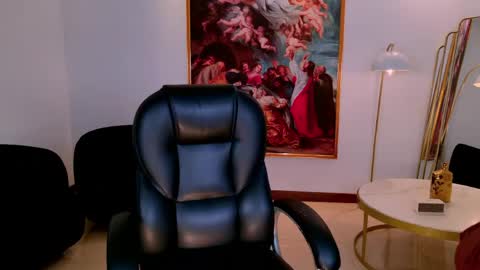 Agatha online show from 04/08/26, 09:04