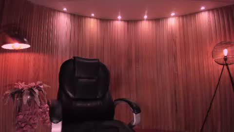 Agatha online show from 06/11/26, 12:32