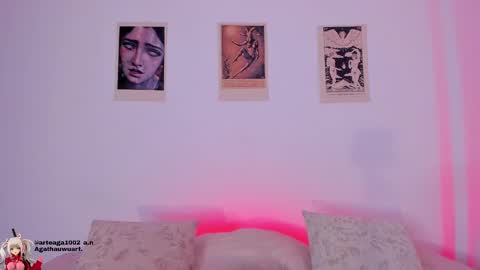 Snapshot of agathauwuart chatting on 11/12/25, 09:42 Agatha online show from 11/12/25, 09:42