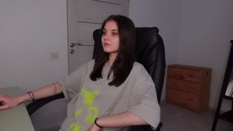 Agelina Lilly Laura online show from 01/26/25, 08:14