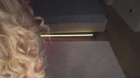 May online show from 11/15/25, 06:37