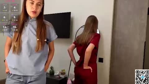 Monica and Bella online show from 07/10/26, 05:34