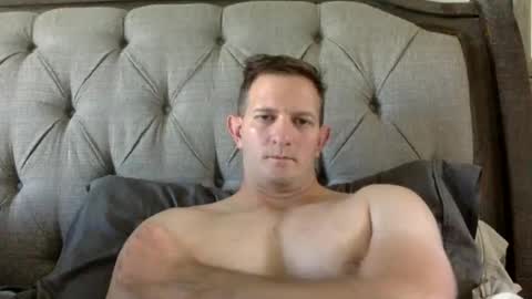 Snapshot of agg3131 chatting on 02/02/25, 01:45 Andrew G online show from 02/02/25, 01:45