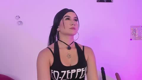 Maggie   online show from 10/03/25, 09:45