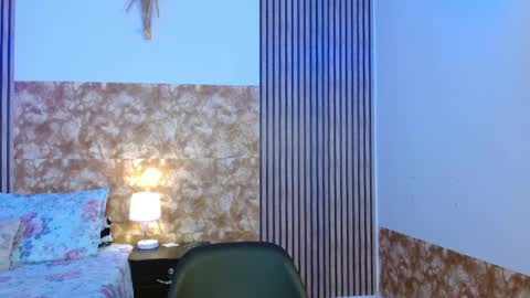 aghata walkerl online show from 04/06/26, 09:21