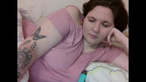 Snapshot of aglaya_fame chatting on 12/28/24, 06:40 Aglaya Fame online show from 12/28/24, 06:40