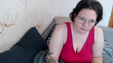 Snapshot of aglaya_fame chatting on 02/04/25, 10:10 Aglaya Fame online show from 02/04/25, 10:10