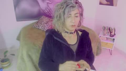 Lily online show from 12/07/24, 10:45