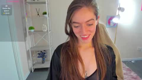 agnes wells online show from 09/29/25, 08:08