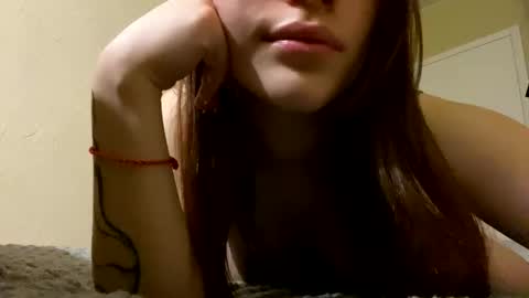 Agnes online show from 03/05/26, 10:17