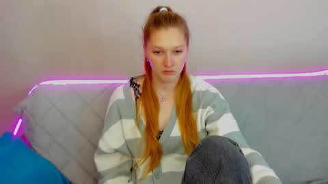 Snapshot of agnesarden chatting on 10/27/25, 12:20 AgnesArden online show from 10/27/25, 12:20